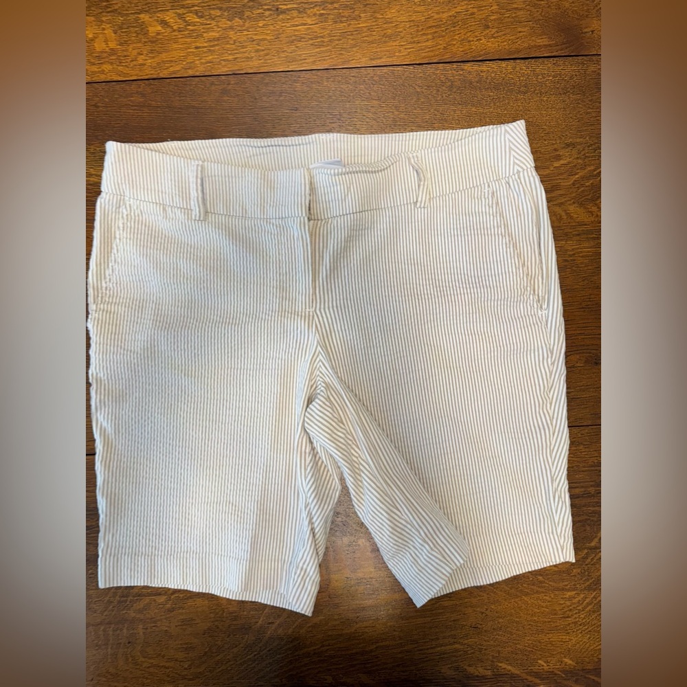 Kenar Cream Bermuda Shorts